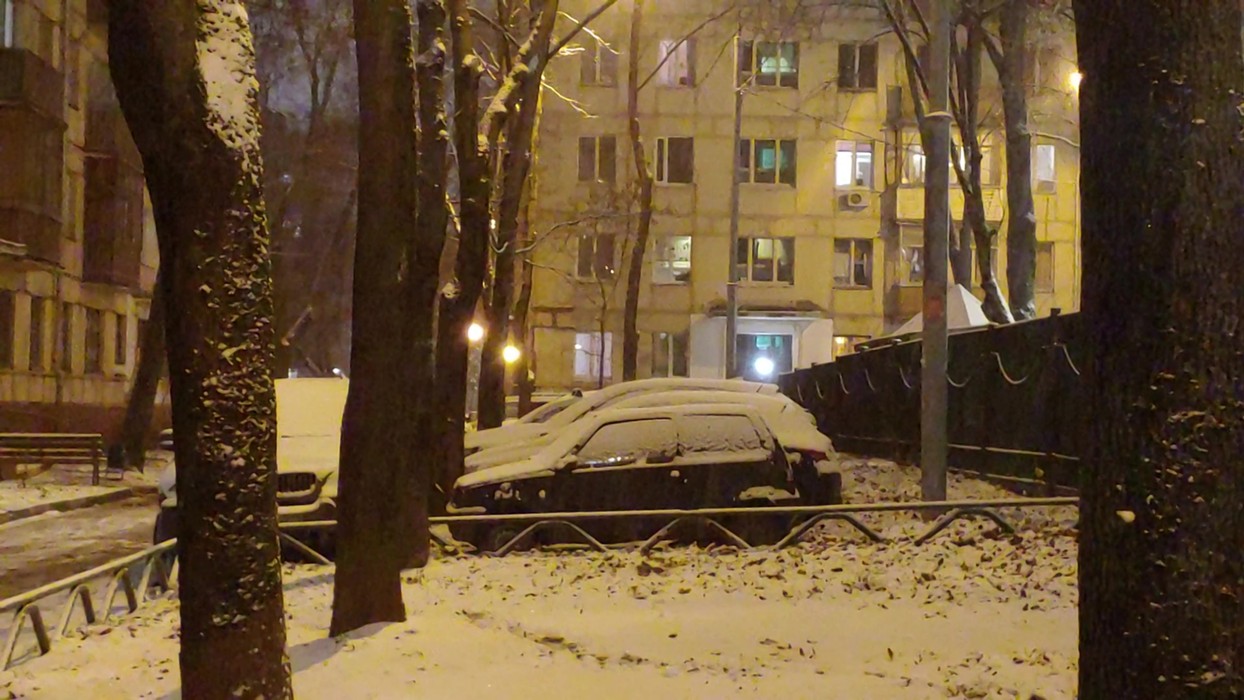 Сегодня снег вечером будет. Снегопад в Москве. Климат Москвы. Ветер в Москве. Погода в Москве.