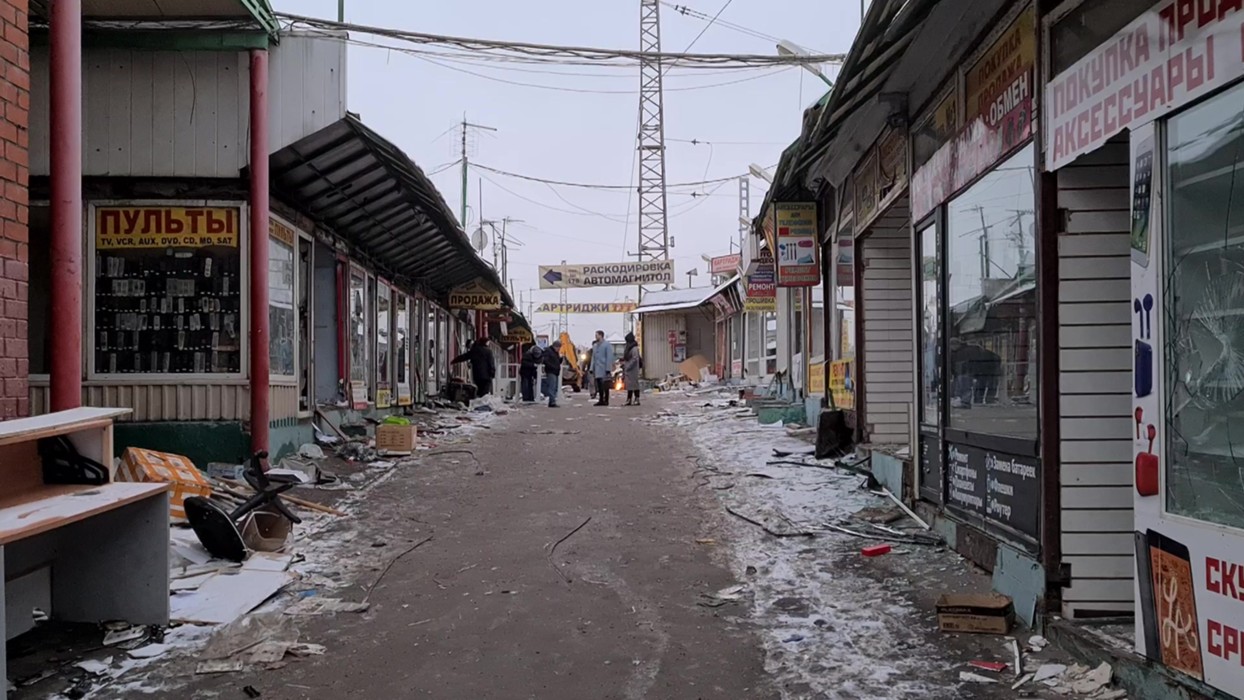 рынок царицыно снесли. снос царицыно. царицынский радиорынок 90-е. сносят рынок в царицыно. снос царицыно.