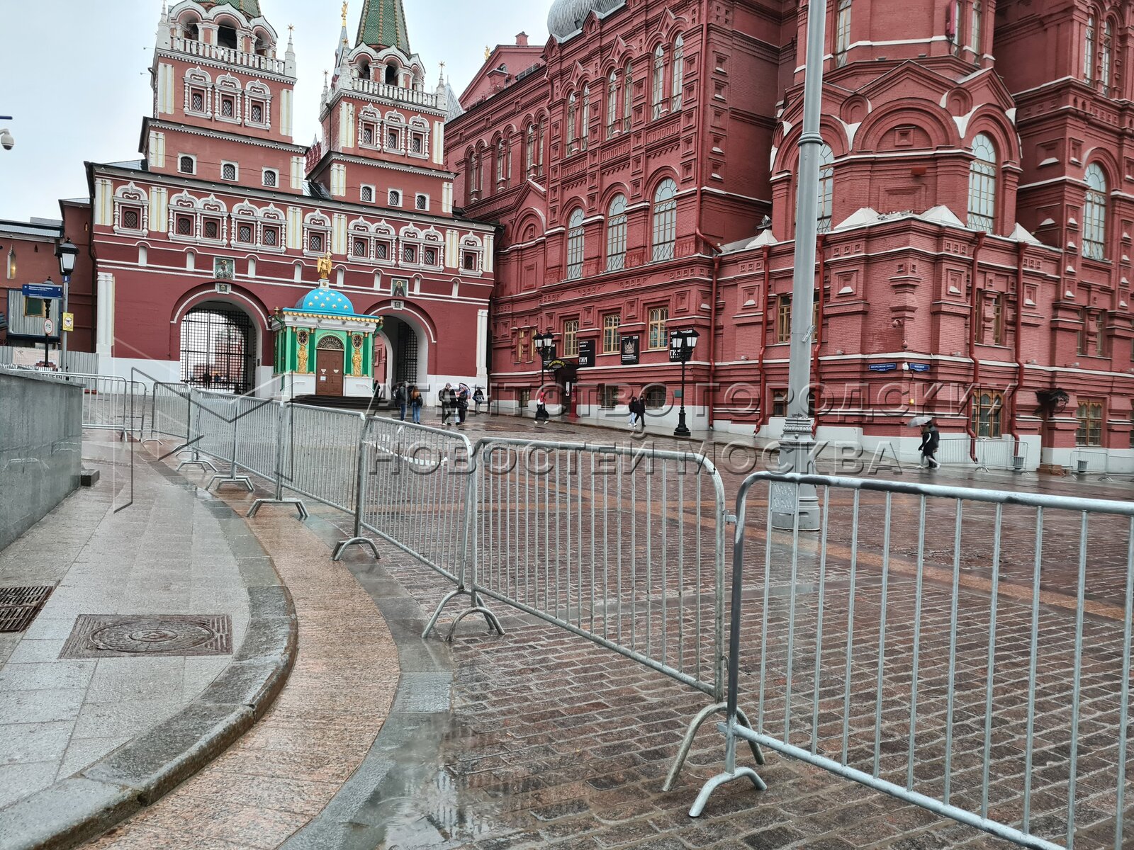 манежная площадь 1993. в каком году завершилась реконструкция манежной площади. манежная площадь москва до реконструкции. манежная площадь москва. 1995 манежная площадь.