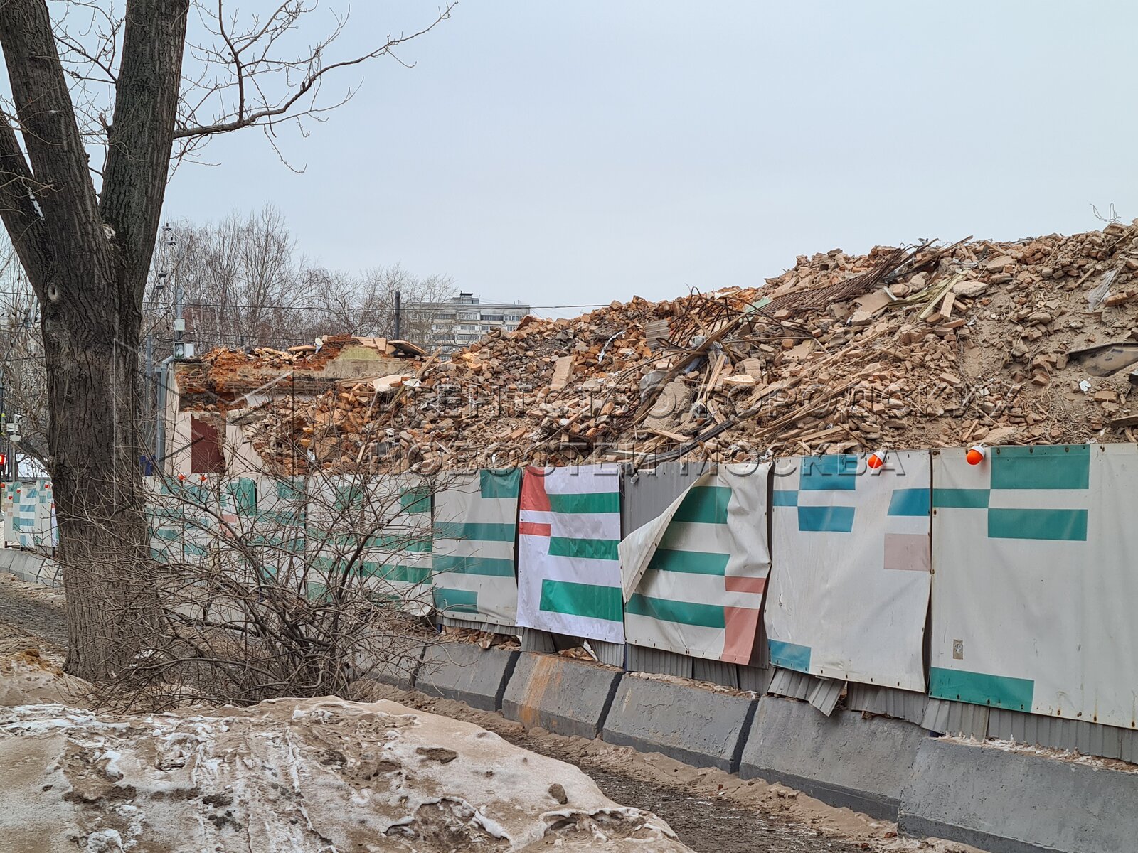 В Люблино снесли более 40 домов по программе реновации