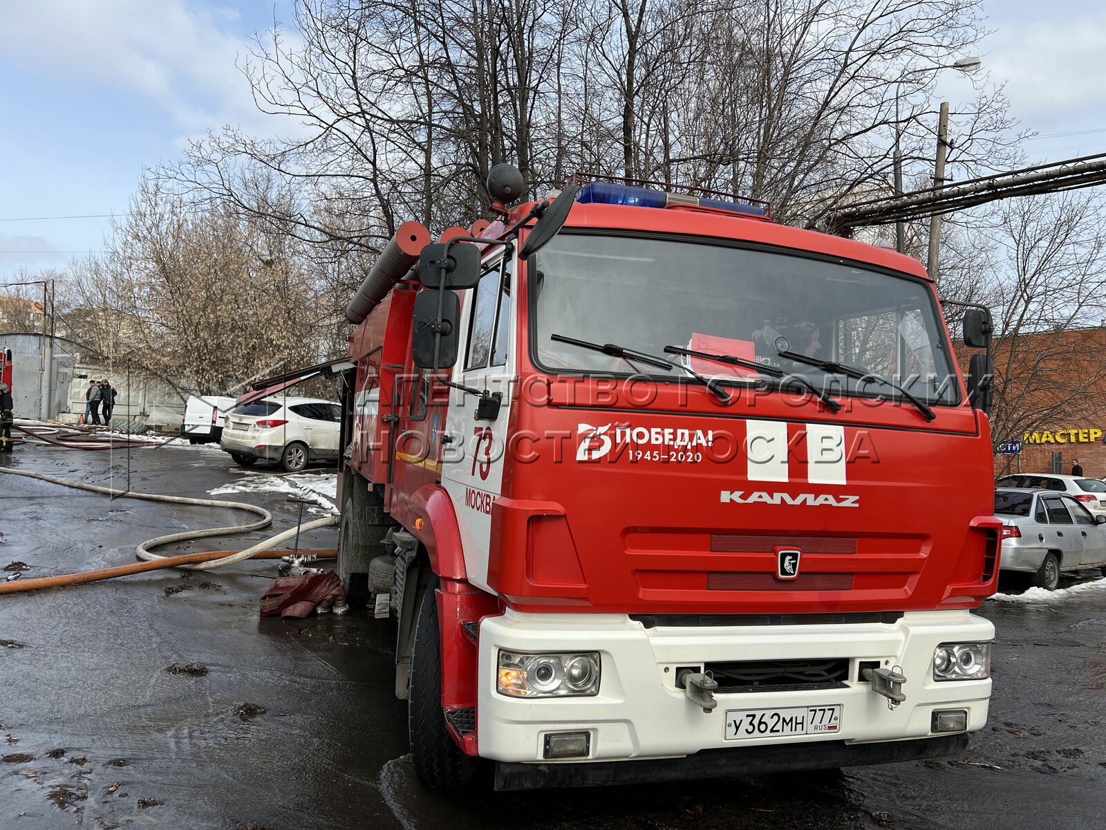 Пожар на заводе зингер в подольске. Что горит в подольске сейчас. Что горит в подольске сейчас. Пожар в подольске сейчас. Сгоревший завод.