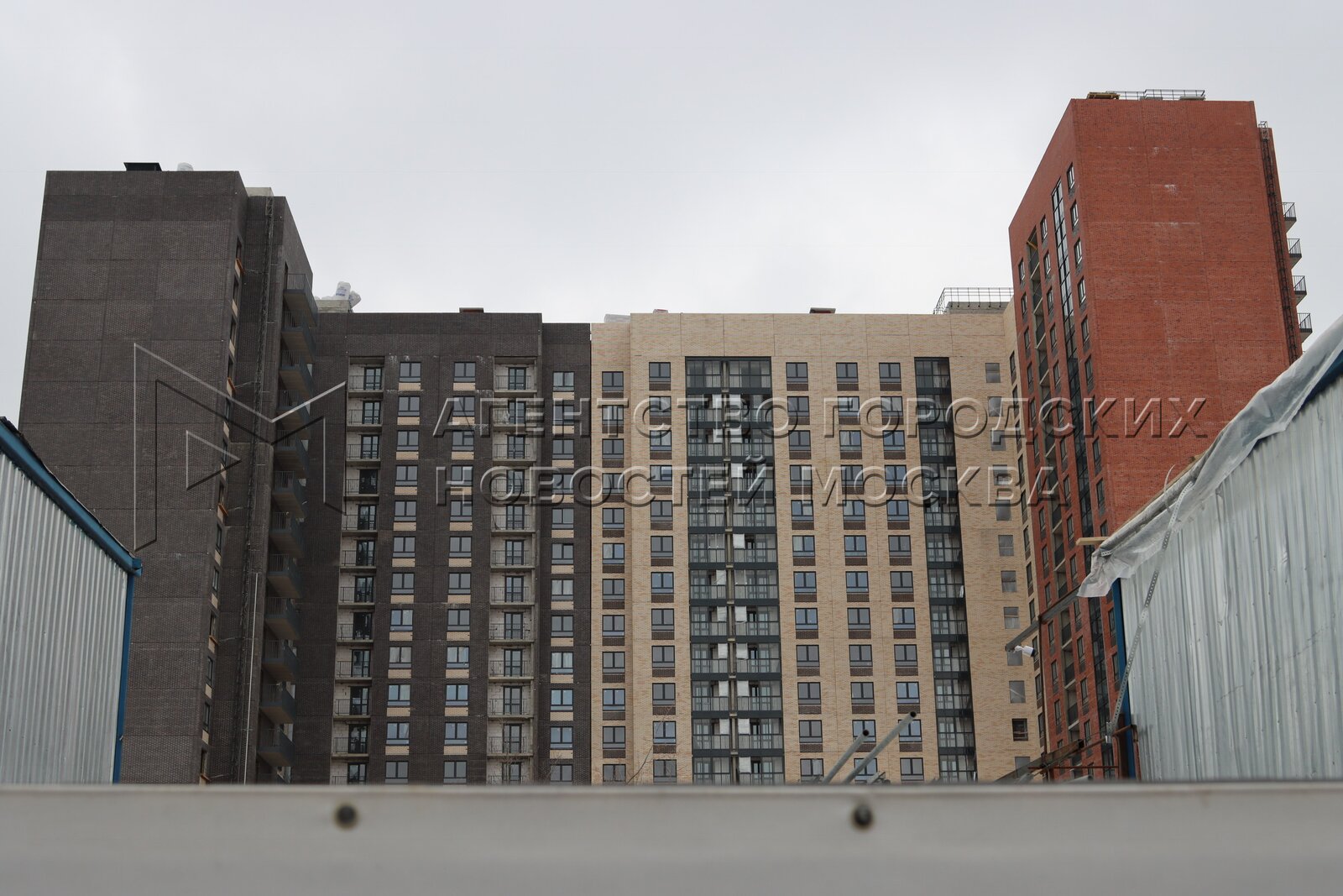 Дома по реновации на 15 парковой