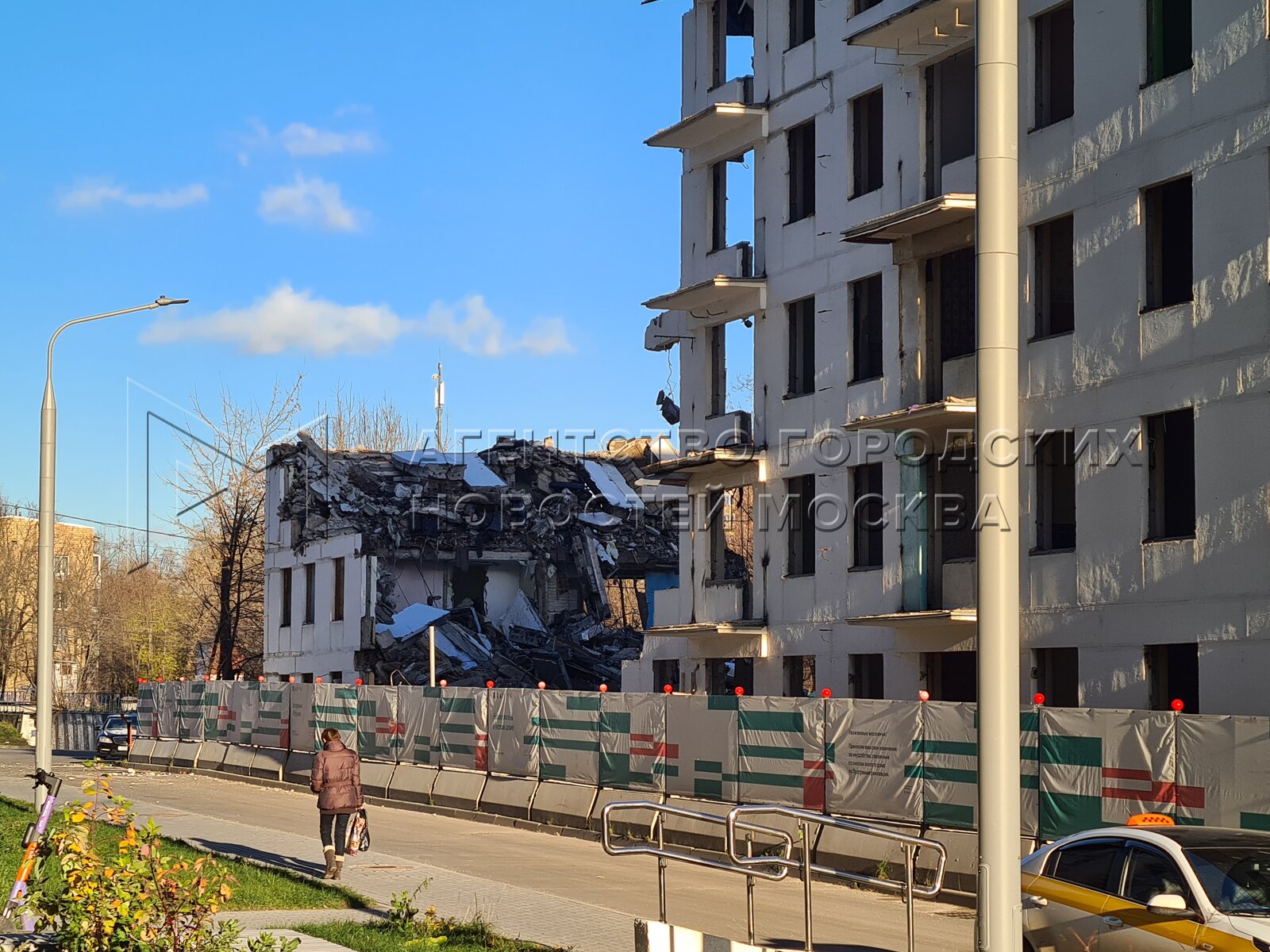 Дом по реновации ереванская 6